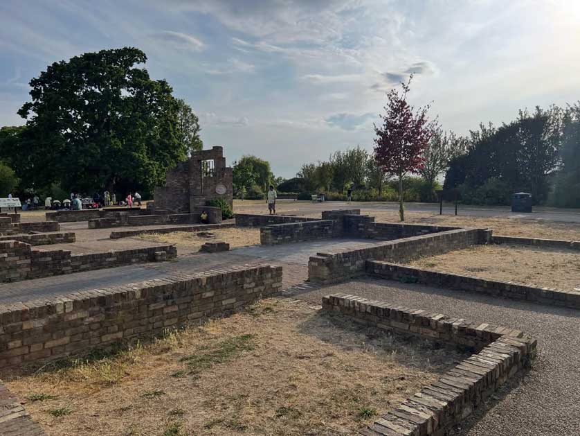 The ruins of Dollis Hill House, London.