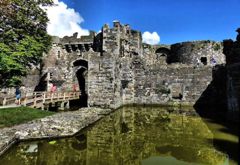 The main gate into Beaumaris Castle, Wales.