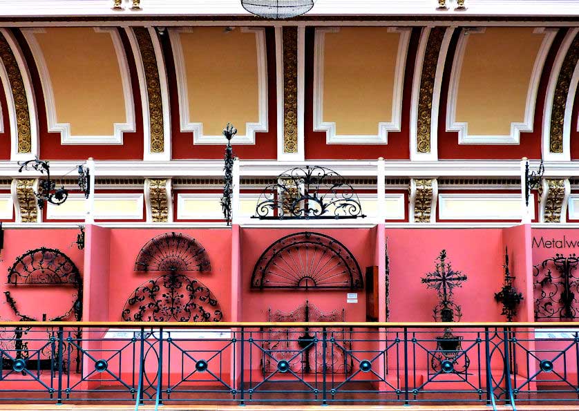 Birmingham Museum & Art Gallery.