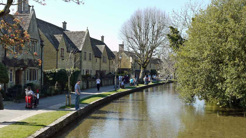 Bourton on the Water, River Windrush, Gloucestershire
