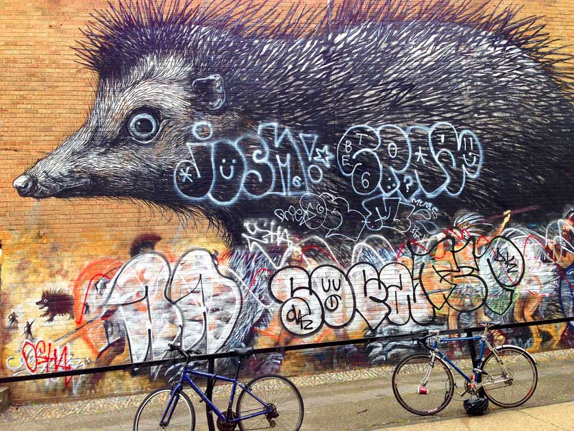 Roa Hedgehog on Chance Street, Shoreditch.