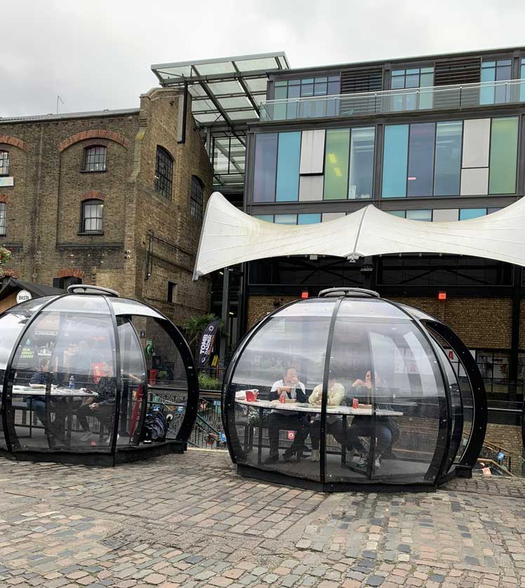 Dining pods by Allpod.