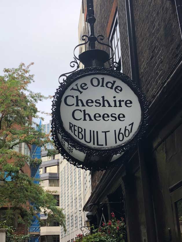 Ye Olde Cheshire Cheese.