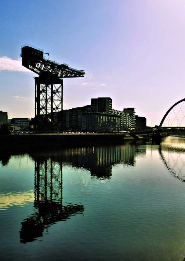 Finnieston Crane on the banks of the Clyde.