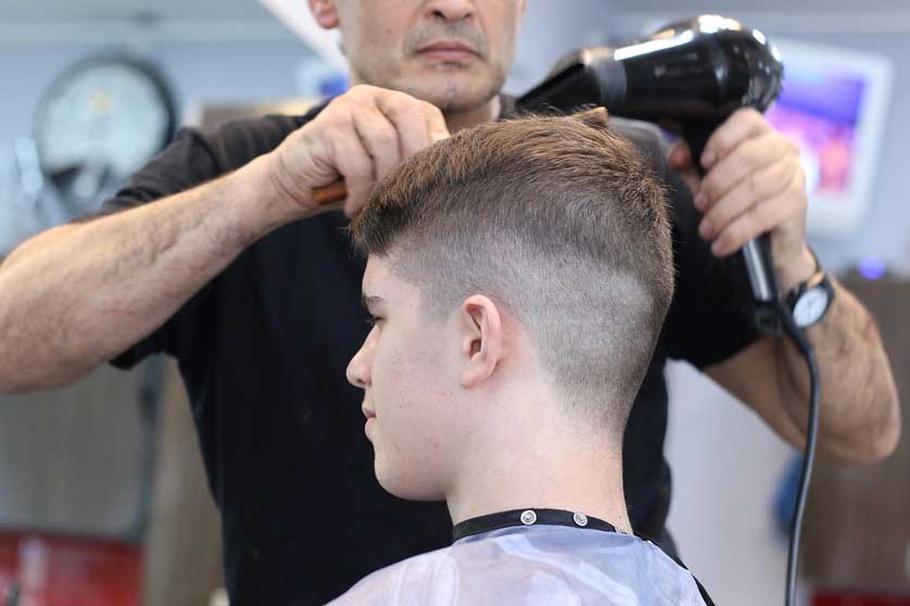 Destination Confidence: Why Britain Is Leading in Natural Hair Restoration.