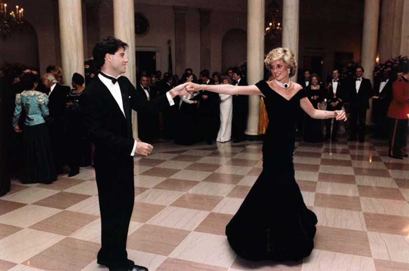 John Travolta and Diana dancing at the White House in 1985.