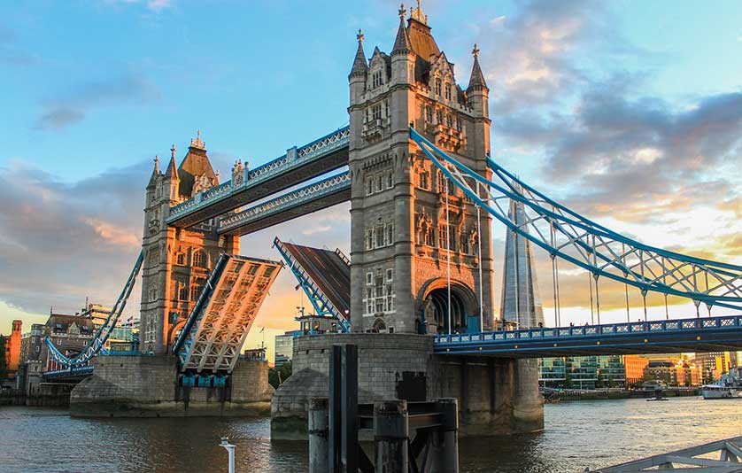 Beyond London Beyond London: discovering Britain's premier cities for luxury casinos and entertainment.