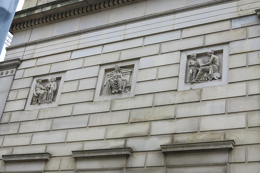 The exterior of Manchester Art Gallery.