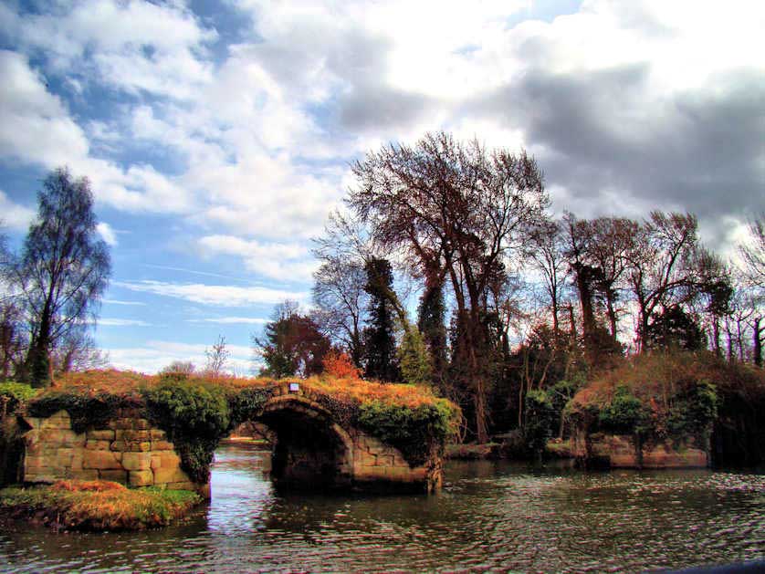 Ruins of the medieval Old Castle Bridge across the River Avon in Warwick.