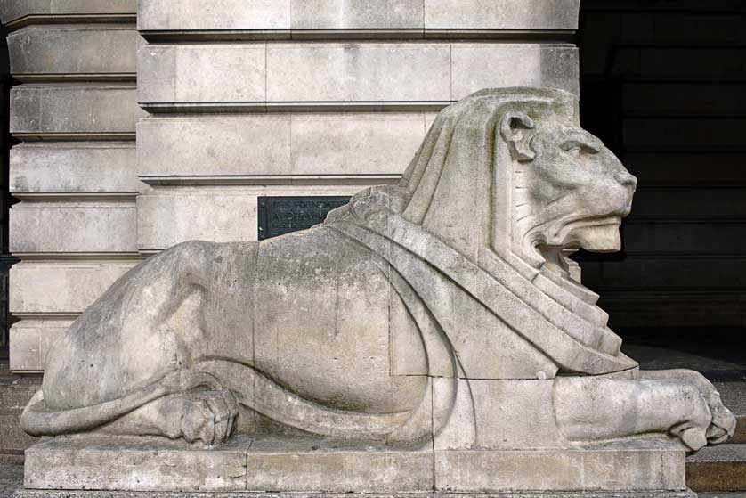 Stone Lion, Market Square, Nottingham, England.