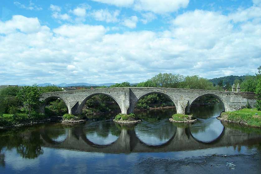 The bridge is 80 meters in length and has four semicircular arches.