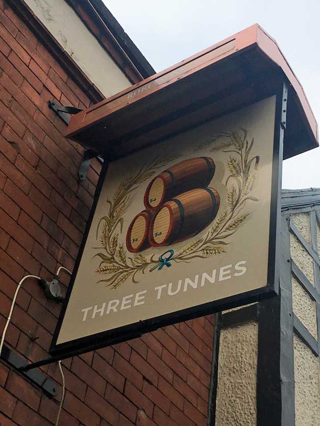 Three Tunnes.