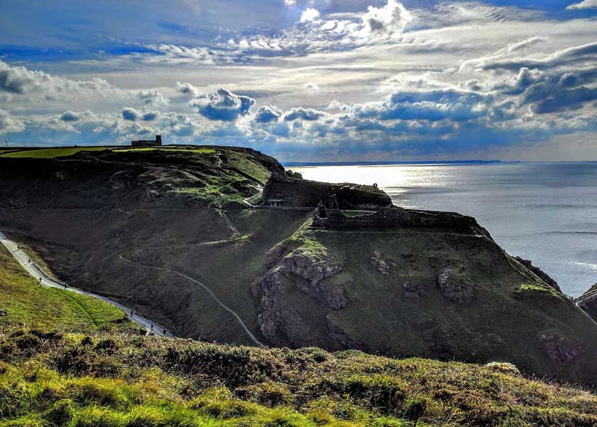 The walls of the main keep of Tintagel Castle are more than 3 meters thick.