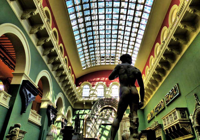 Victoria & Albert Museum.