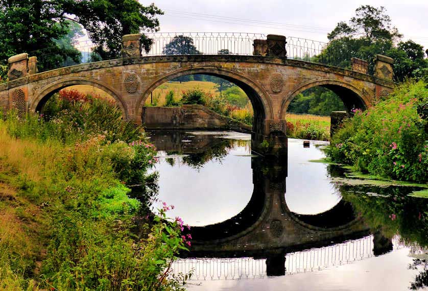 Bridge over the River Dearne which flows through the grounds.